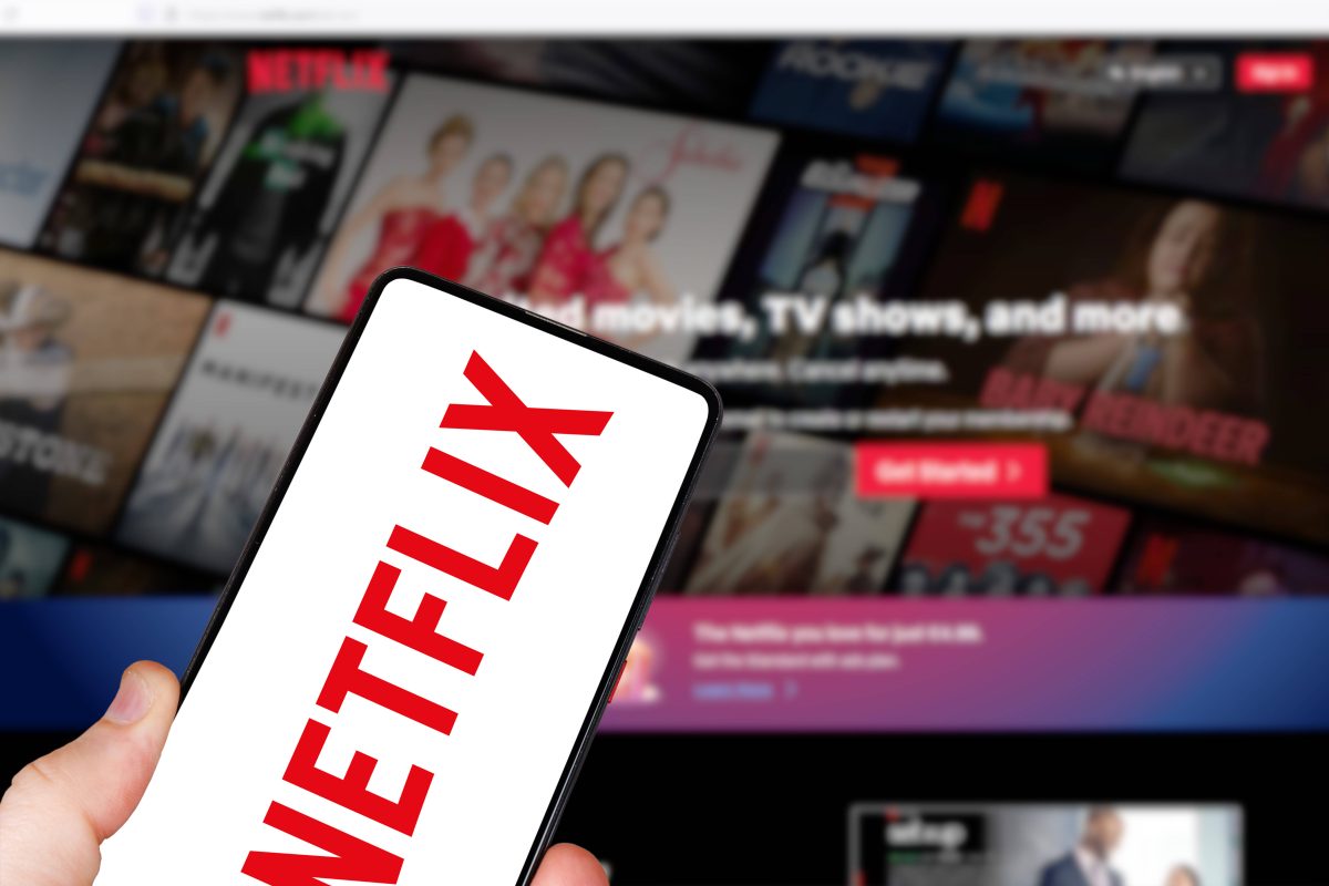 Der Streaming-Gigant Netflix hat gezwungenermaßen die Spendierhosen an: Warum sich DIESE Kunden auf eine Rückzahlung freuen dürfen...