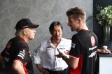 Hülkenbergs-Abgang bei Haas steht bereits fest, die Suche nach einem Nachfolger läuft. Das Formel-1-Team hat konkrete Namen auf dem Zettel.