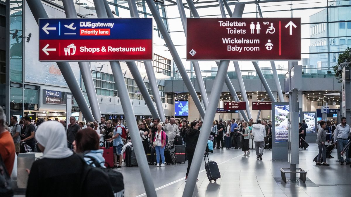 Flughafen DÃ¼sseldorf: Nachricht geht um