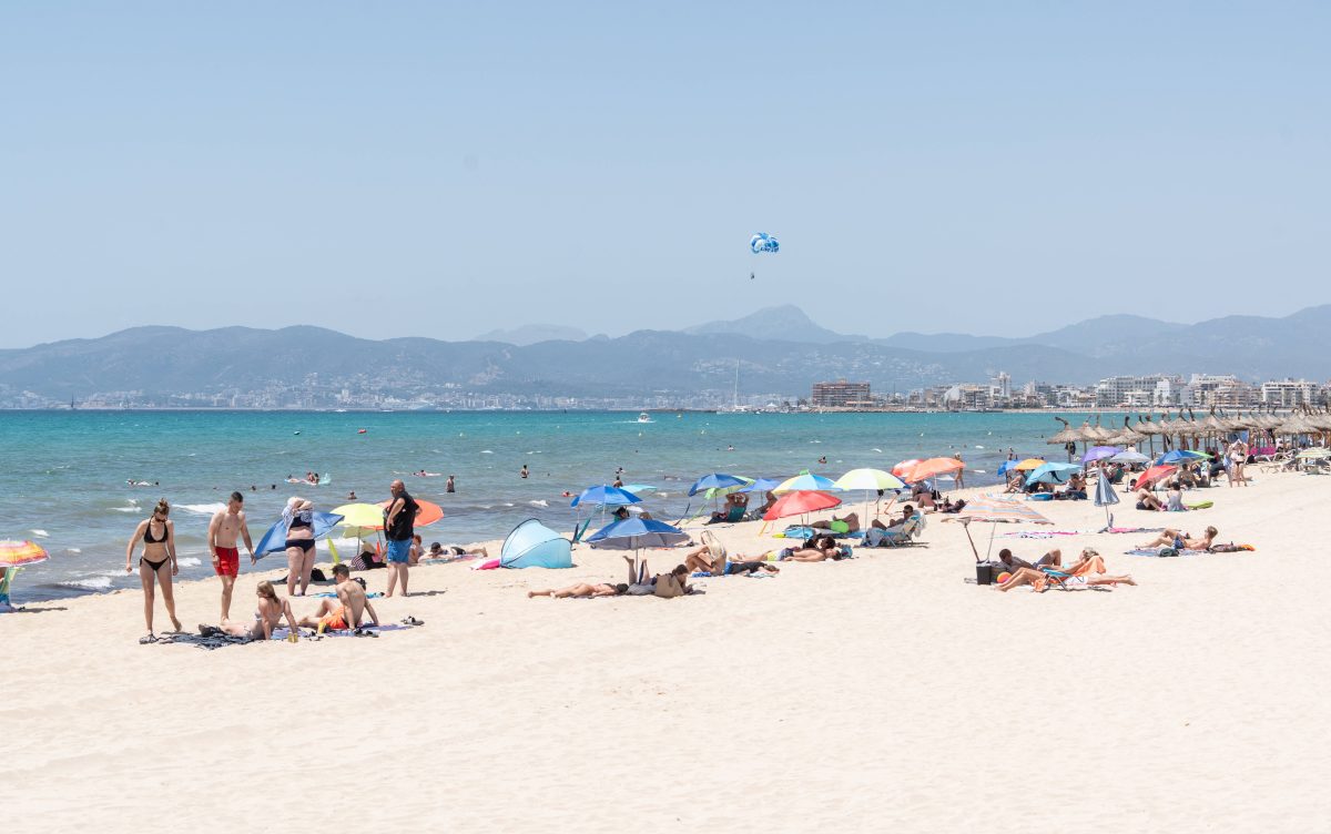 Urlaub auf Mallorca: Liegen-Reservierung am Strand geht in die nÃ¤chste Runde.