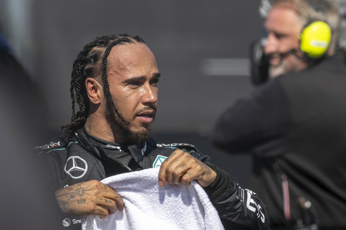 Lewis Hamilton droht ein bitteres Szenario. Ein Ex-Formel-1-FunktionÃ¤r hegt nun Zweifel ob der Zukunft des Superstars.