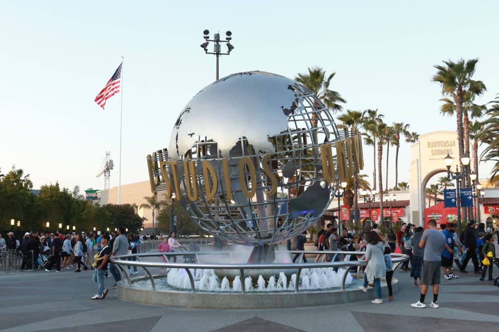 Universal Studios Symbol