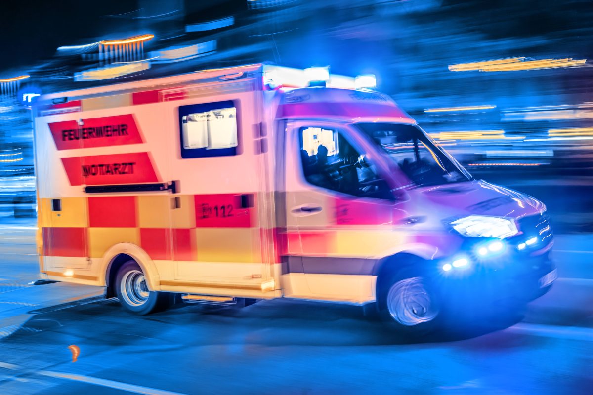 NRW-Tragisches-Ungl-ck-an-Weihnachten-Autofahrerin-41-stirbt-bei-Frontal-Crash