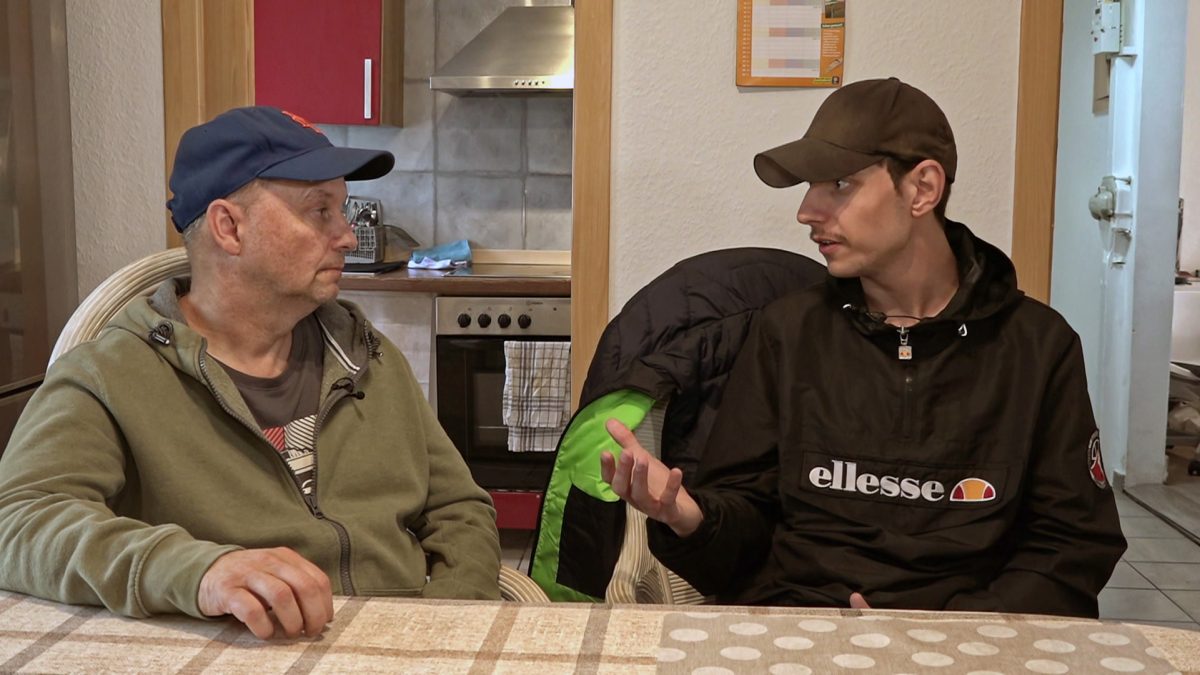 BÃ¼rgergeld: Der 23-jÃ¤hrige Pascal arbeitet nicht viele Stunden am Tag.