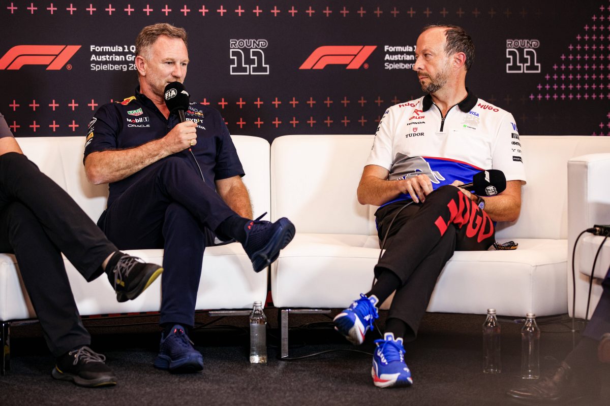 Formel 1: Peter Bayer im Gespräch mit Christian Horner.