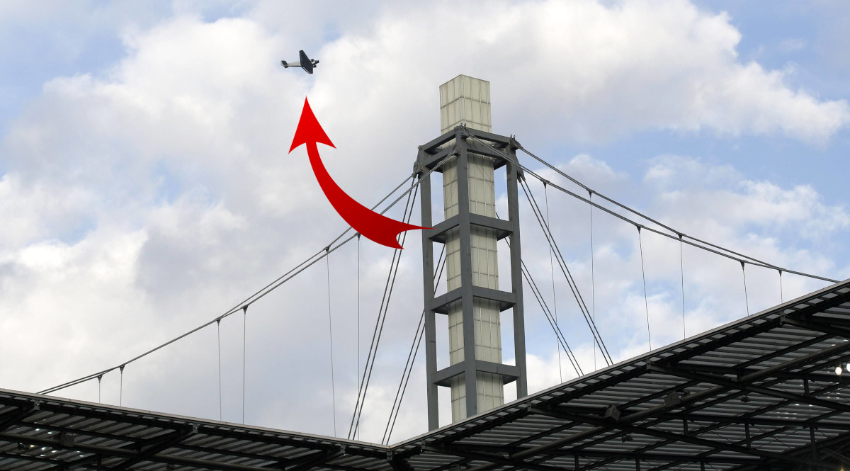 NRW: Flugzeug Köln