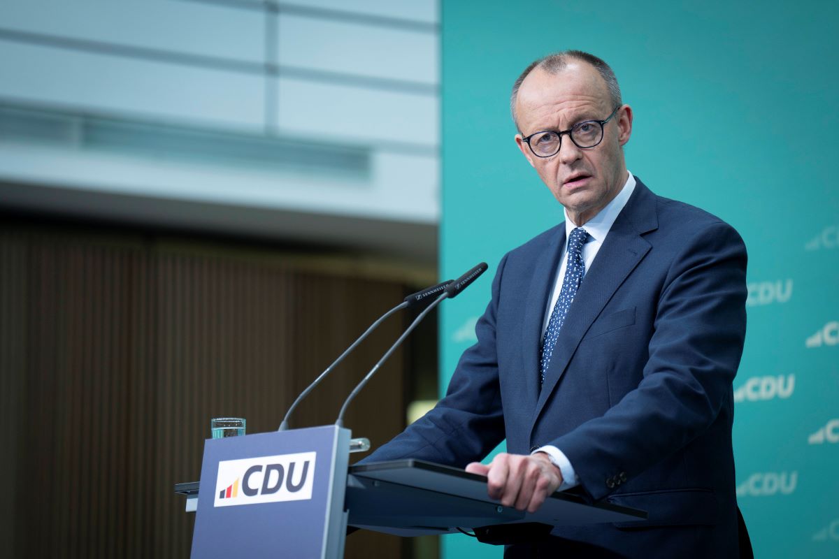 Nach der Bundestagswahl warnt Friedrich Merz den US-Präsidenten Donald Trump.