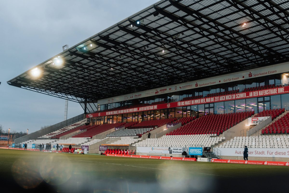 Das Stadion an der Hafenstraße in Essen.