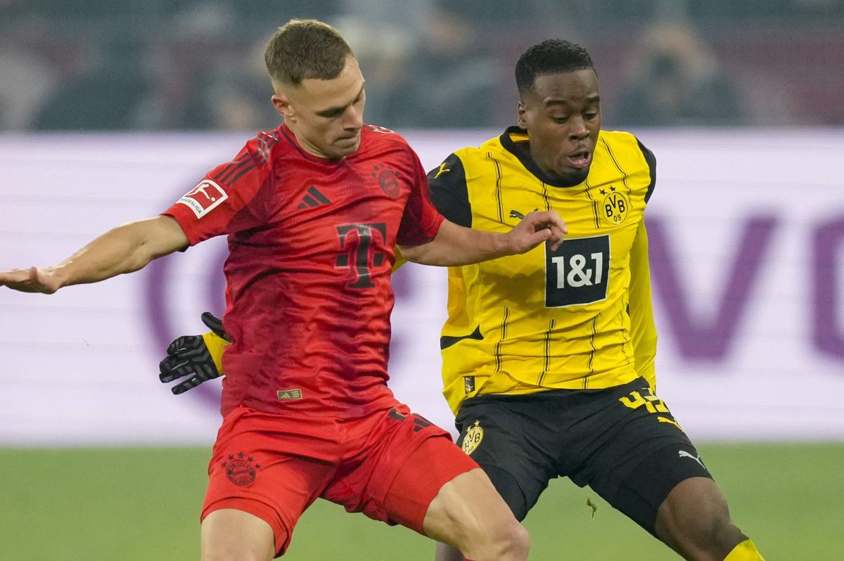 Jamie Gittens, hier im Duell mit Joshua Kimmich, steht auf der Liste des FC Bayern München.