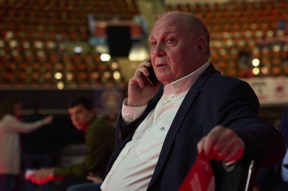 Uli Hoeneß meldet sich einmal mehr zu Wort! Das Aufsichtsratsmitglied von Bayern München spricht ein Machtwort zu einer FCB-Schwäche.