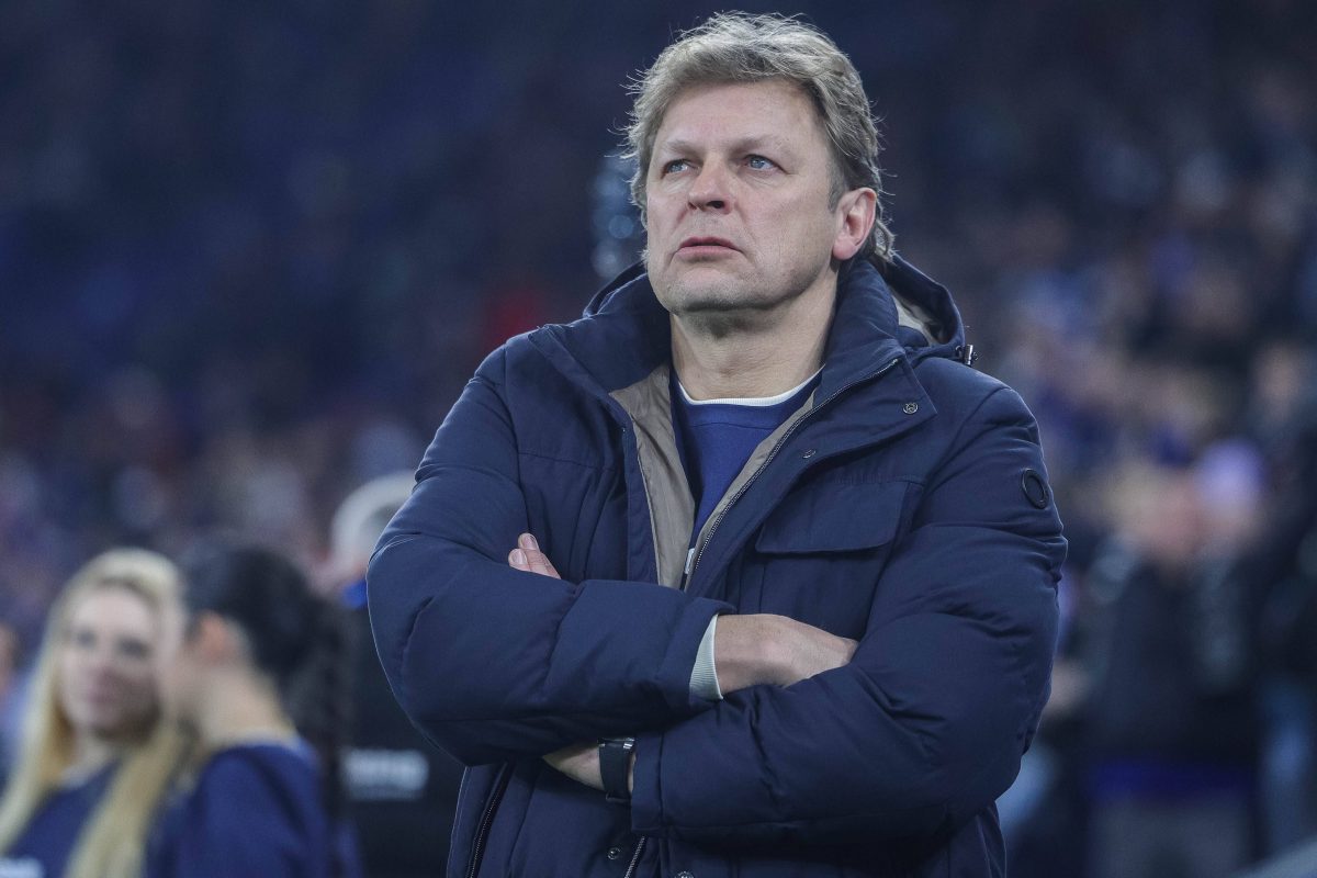 Beim FC Schalke 04 bahnt sich ein echter Coup an. Dies bestätigte S04-Boss Youri Mulder. Die Knappen-Fans dürfen sich in Kürze wohl freuen!