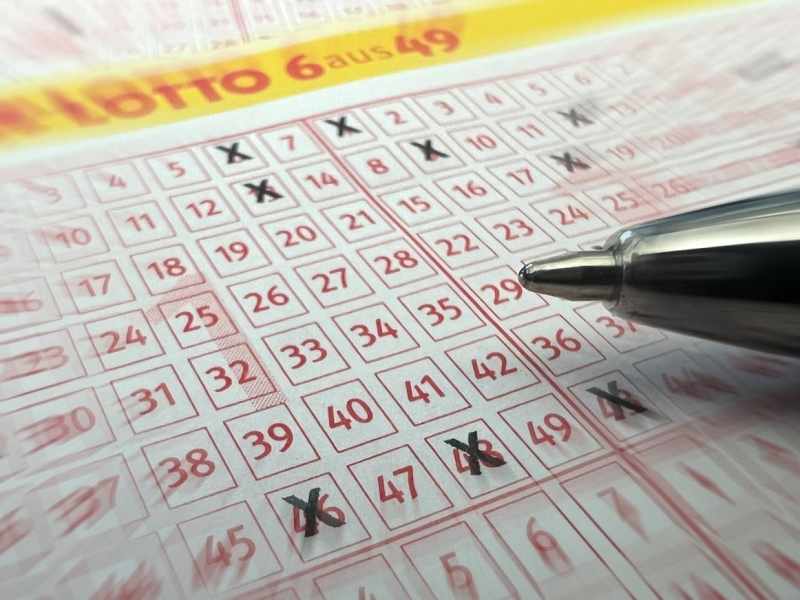 Er knackte mit 18 den Lotto-Jackpot – dann passierte, was passieren musste
