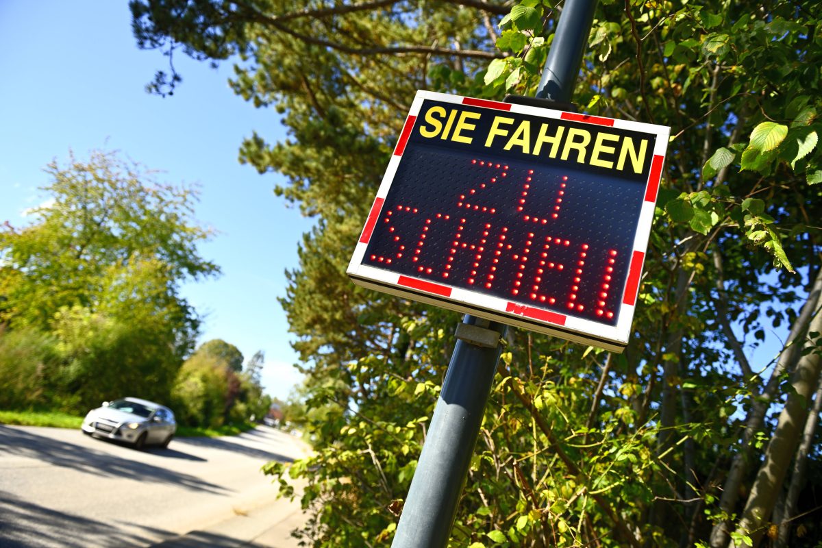 Wer geblitzt wird, muss in der Regel ein saftiges Bußgeld zahlen.