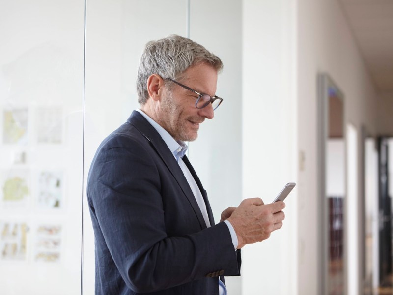 Lotto-Gewinner geht nicht zur Arbeit – plötzlich erhält er eine SMS