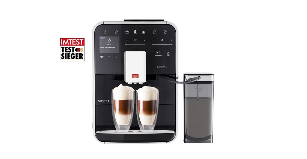 Kaffeemaschine mit Tassen und Aufschäumer