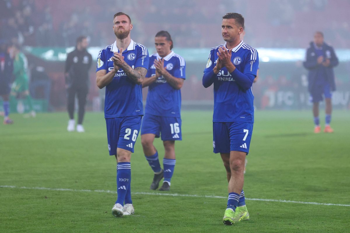 Lange war er einer der Leistungsträger bei Schalke 04. Doch nun steht bei ihm plötzlich ein Blitzabschied von S04 im Raum.