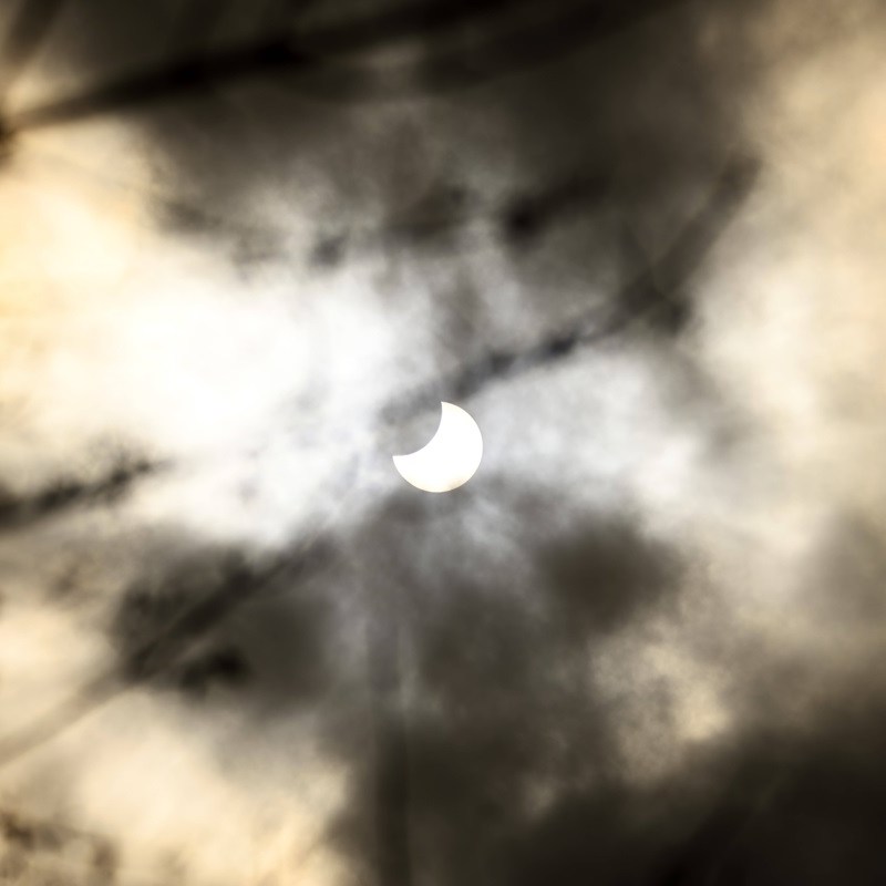 Horoskop: Partielle Sonnenfinsternis steht bevor – 3 Sternzeichen werden es spüren!