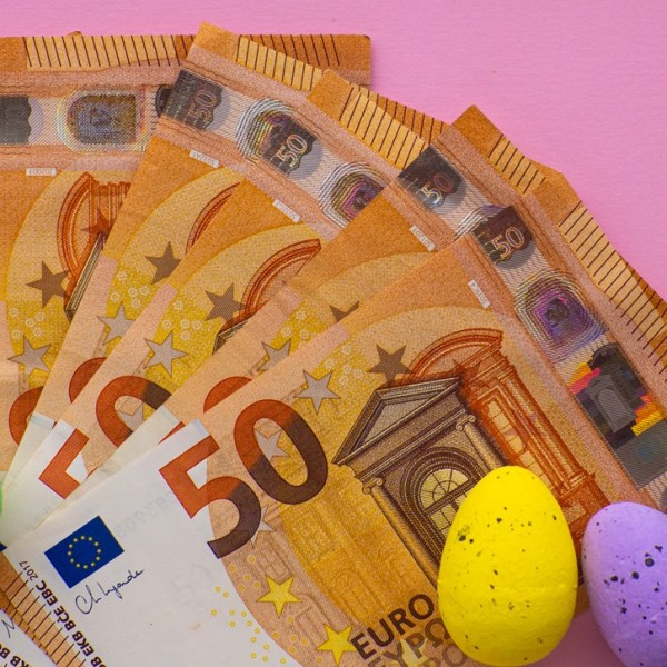 Horoskop: An Ostern! Diese Sternzeichen erwartet ein Geldsegen
