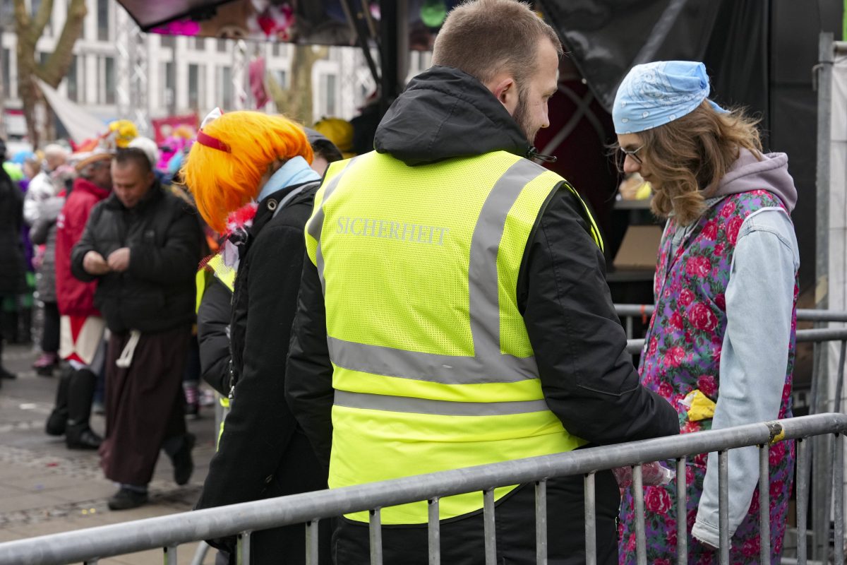 Die Security in Köln wurde an Weiberfastnacht genauer unter die Lupe genommen (Symbolfoto).