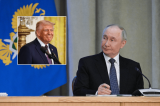 Russland-PrÃ¤sident Wladimir Putin schenkte seinem Amtskollegen Donald Trump offenbar ein neues PortrÃ¤t.