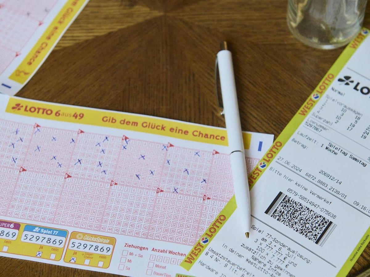 Ein klassischer Spielschein per Hand ausgefüllt – das macht einen Tipper aus dem Raum Köln zum Millionär.