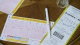 Ein klassischer Spielschein per Hand ausgefüllt – das macht einen Tipper aus dem Raum Köln zum Millionär.