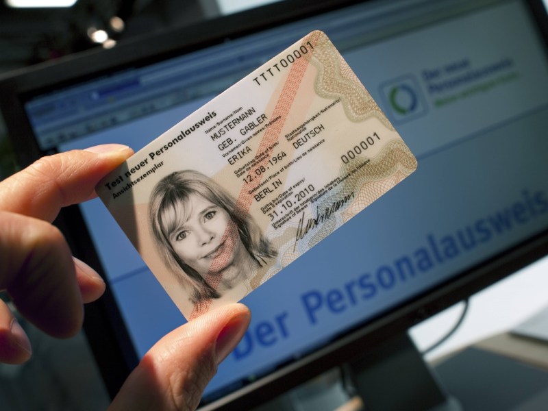 Bußgeld: Beim Personalausweis musst du es jetzt unbedingt beachten – sonst wird’s teuer