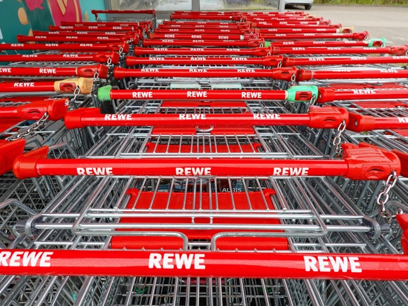 Rewe, Aldi und Co.: Heftige Preissteigerung bei beliebtem Lebensmittel – Experte schlägt Alarm
