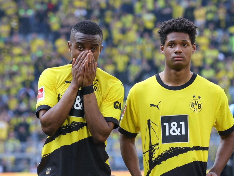 Borussia Dortmund: Schallende Trainer-Ohrfeige! BVB-Juwel am Boden