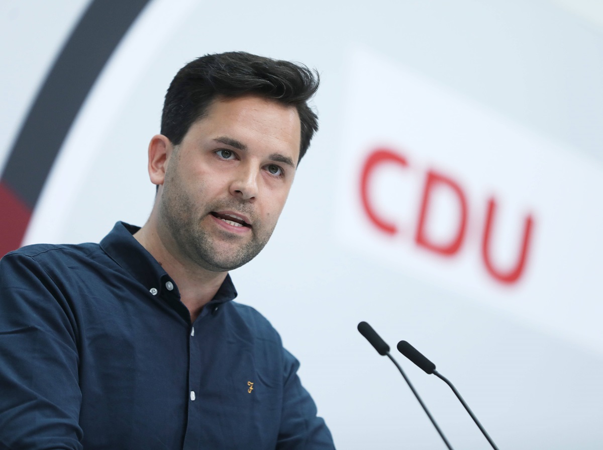 Droht uns ein Renten-Debakel? CDU-Jungstar Johannes Winkel fordert harte Reformen – bevor alles zusammenbricht! Kinderlosen wird das nicht gefallen.