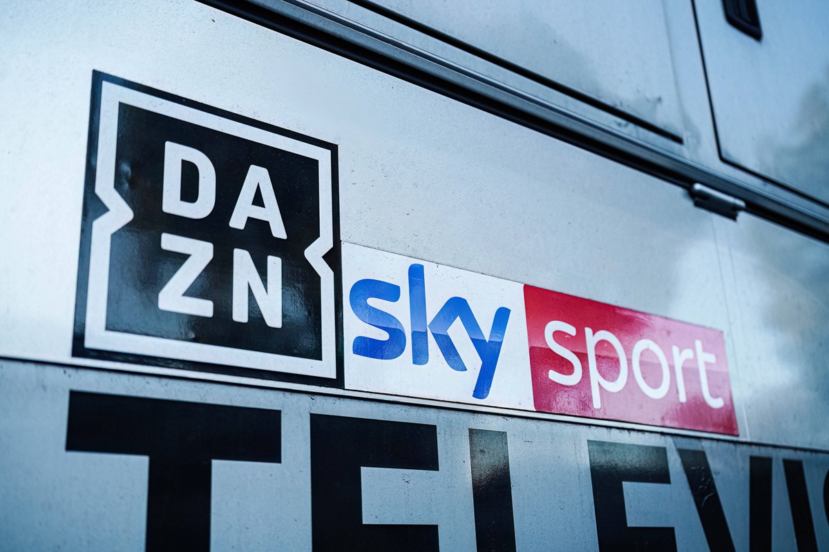 Sky-Angriff auf DAZN! Revanche für verlorene Konferenz