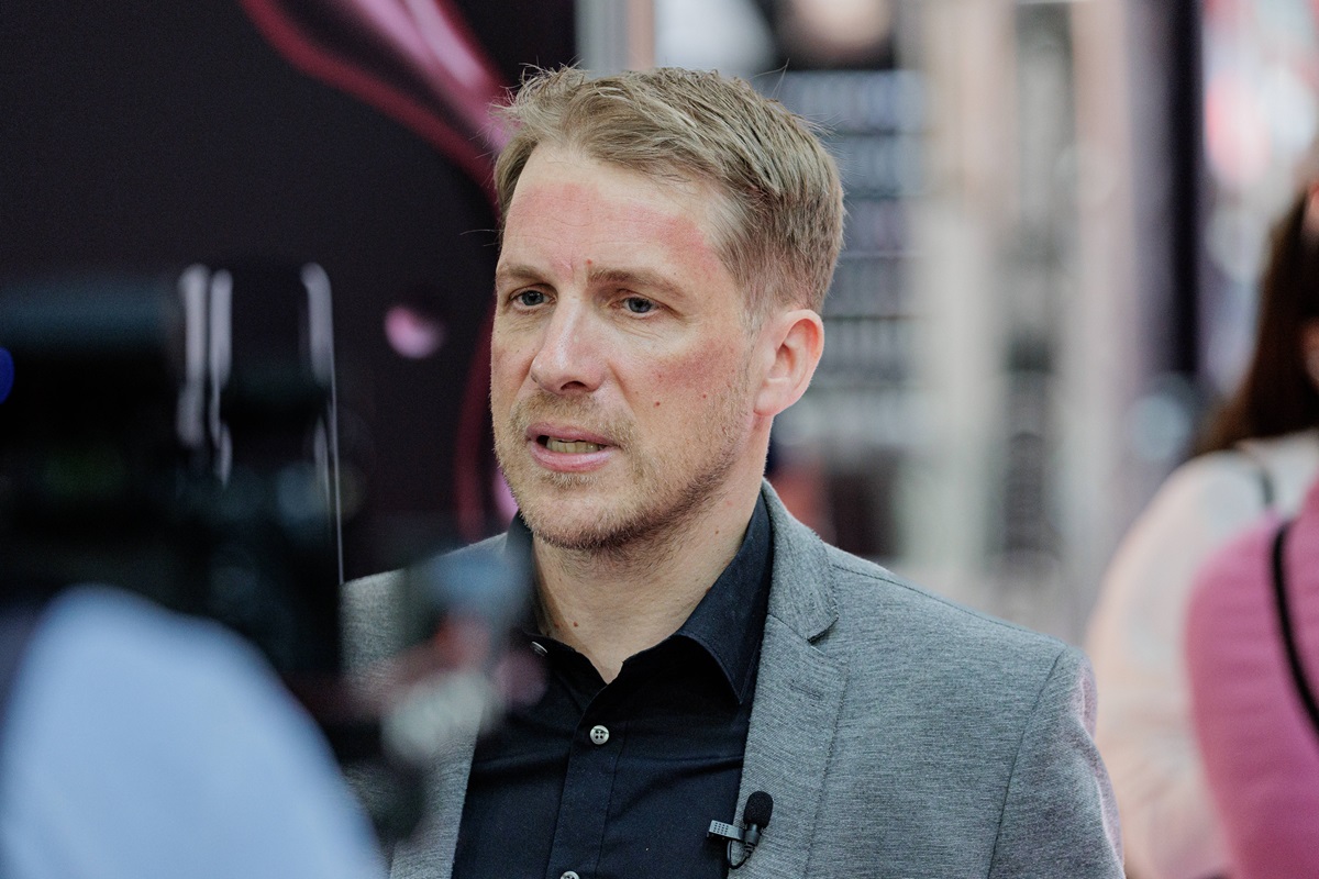 Oliver Pocher spottet über RTL-Star – „Verschwitzt an den Arsch packen“