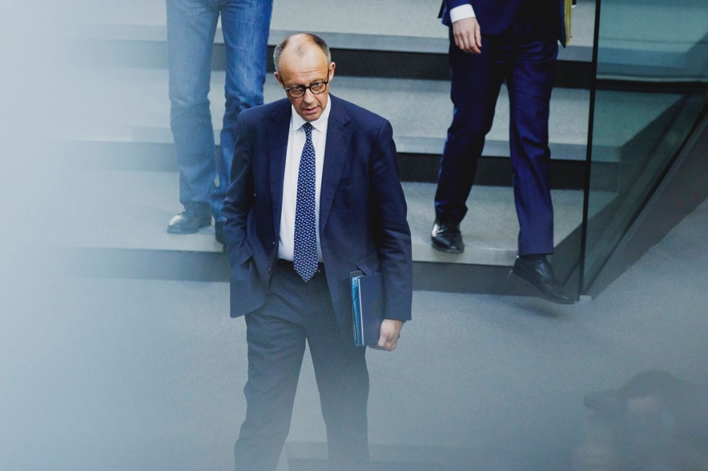 Lob und Dank an den Vorgänger Scholz. 