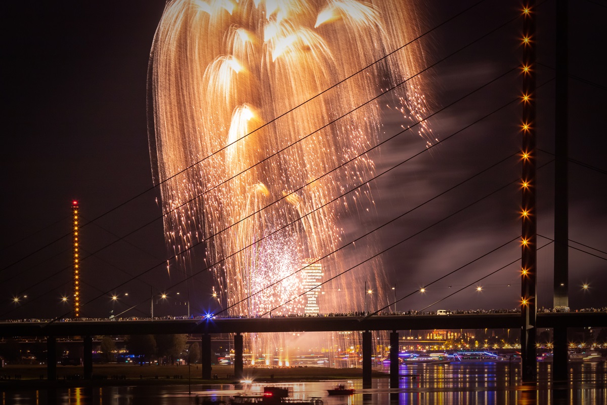 Feuerwerk bei Japantag 2025 – Stadt reagiert auf „Schande“ bei „Rhein in Flammen“