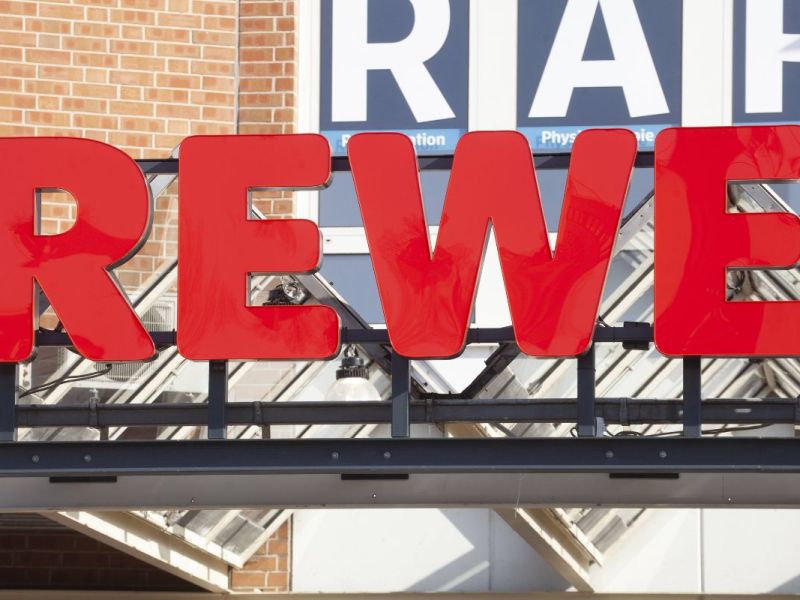 Rewe, Lidl & Co: Kunden kaufen es seit Jahrzehnten – doch jetzt ändern sich die Regeln
