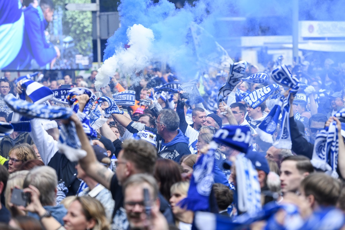 MSV Duisburg feiert Aufstieg – nach der Party verbreitet sich die Nachricht wie ein Lauffeuer