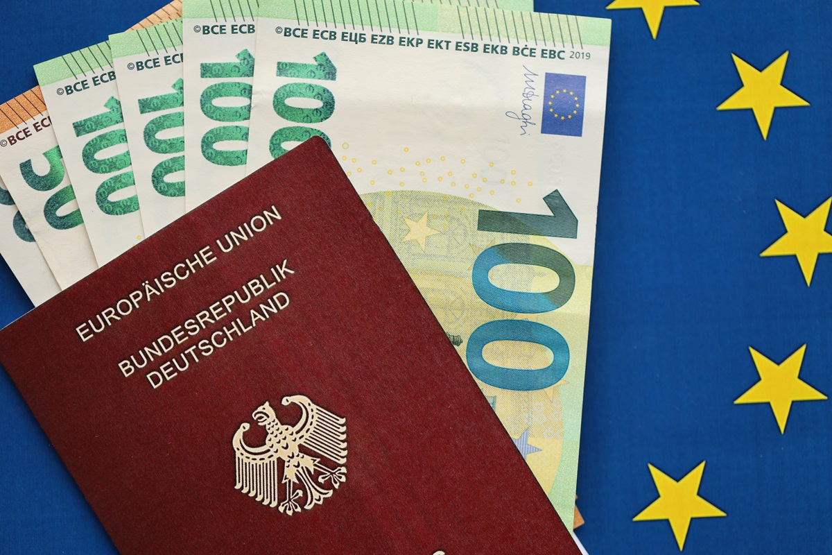 NRW: Bürger beantragen Personalausweis – beim Bezahlen fallen sie vom Glauben ab