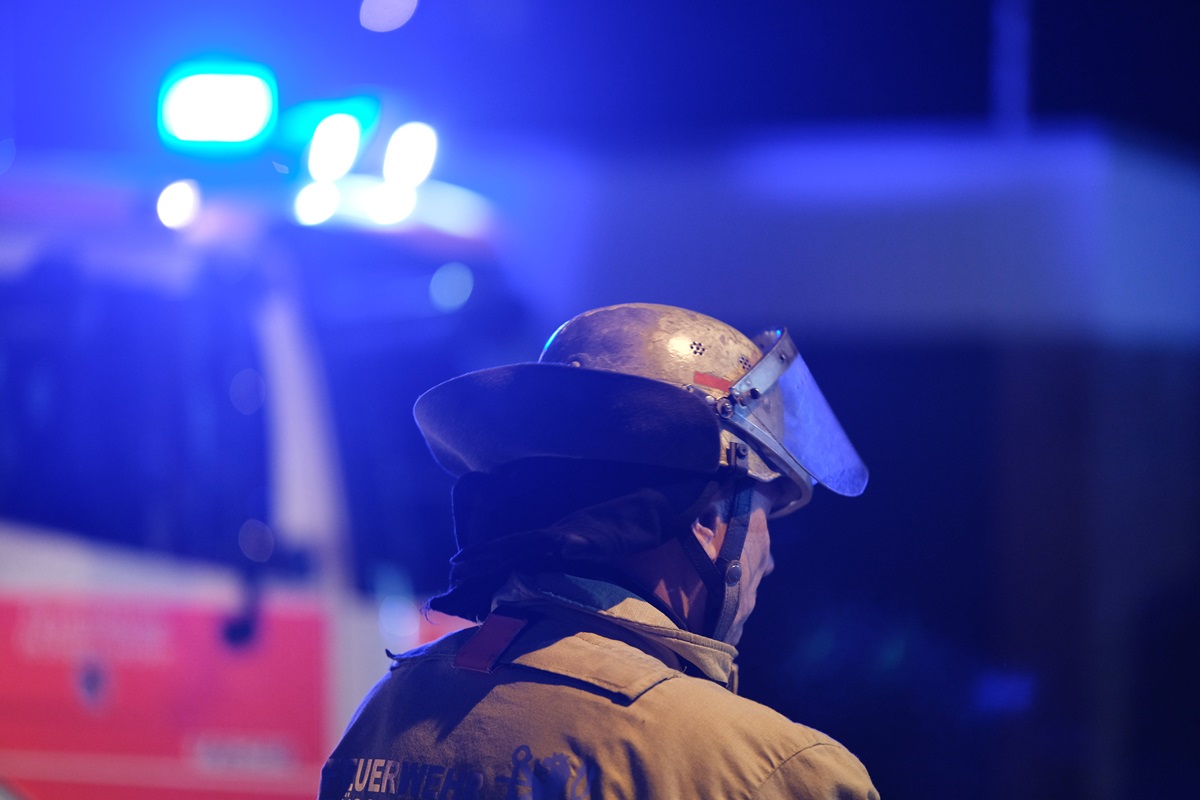 NRW: Tödliches Feuer-Drama in der Nacht – Retter können Bewohner nicht mehr helfen