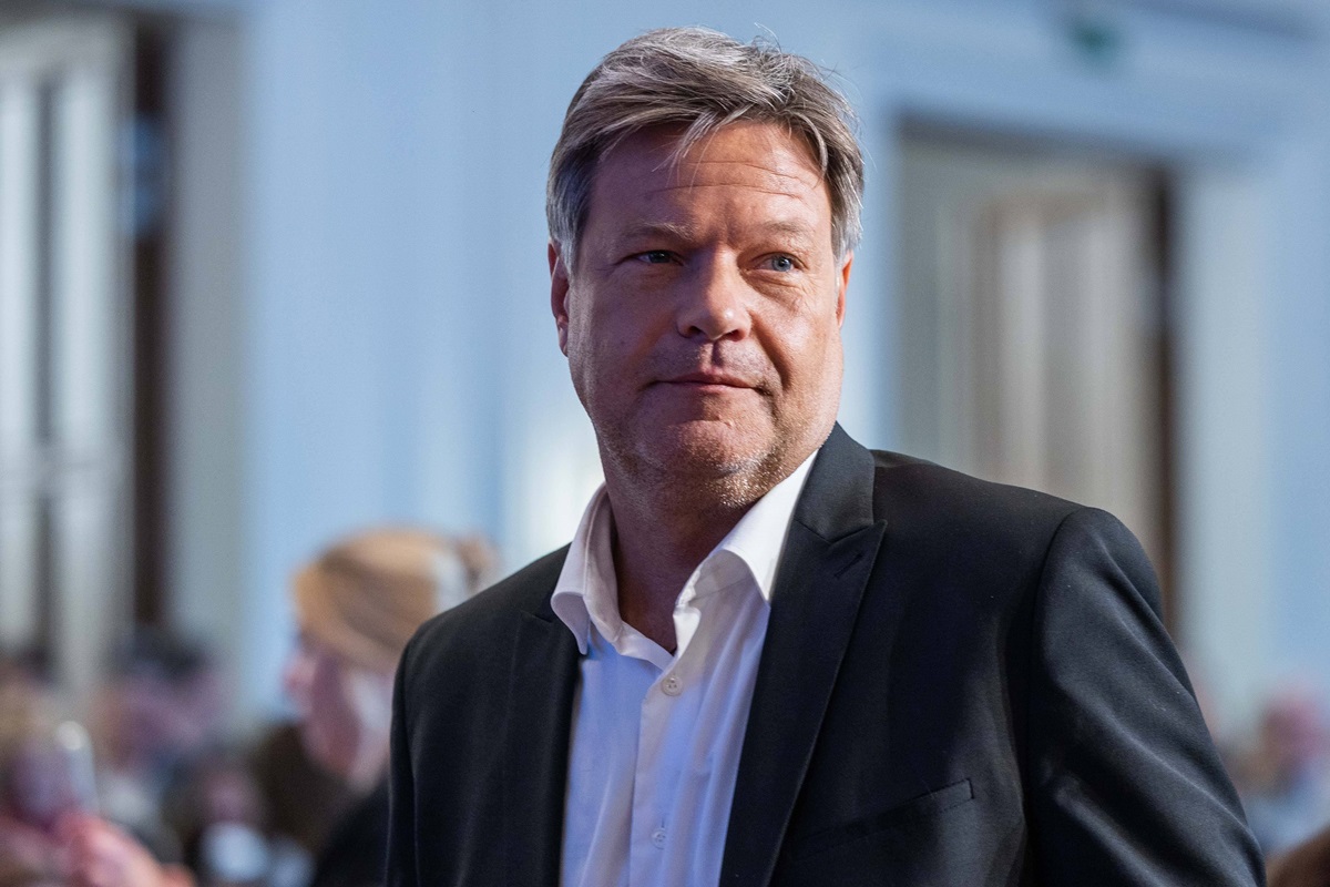 Leuchtturmprojekt oder Millionengrab? Habecks Batteriefabrik sollte die Energiewende symbolisieren – jetzt ist sie Geschichte.