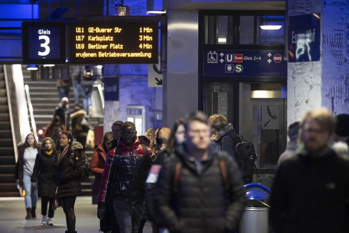 Ruhrbahn in Essen kündigt Chaos-Tag an – diese Aussage macht Kunden stinksauer!