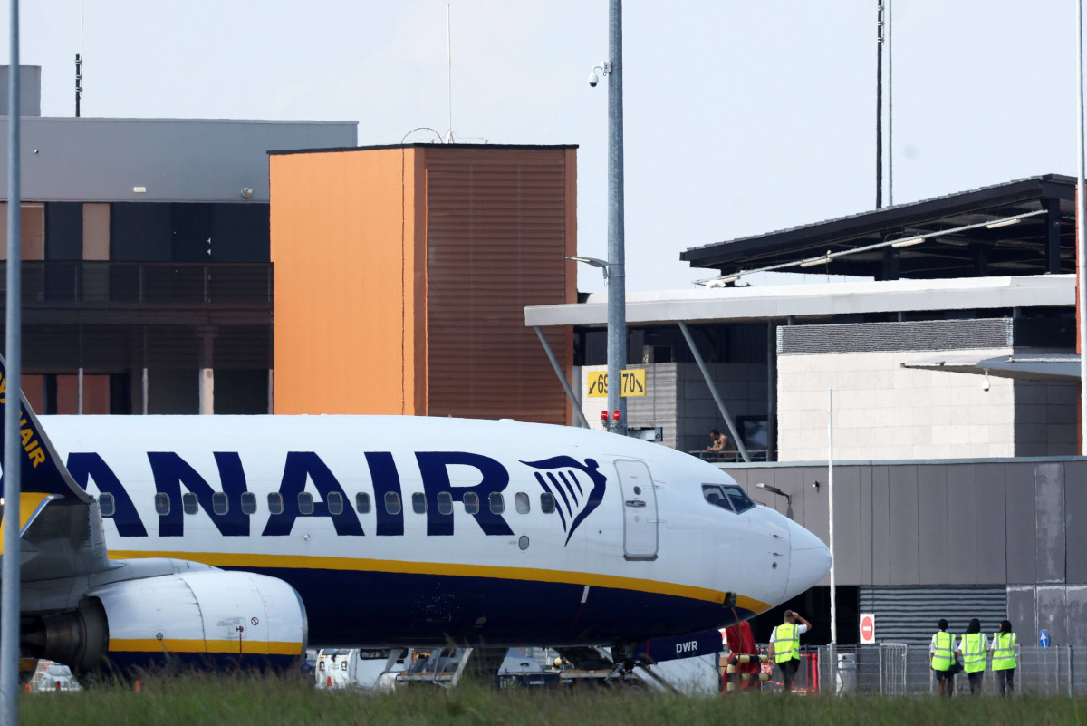 Ryanair führt neue Gebühr ein – DAS kann dich 100 Euro zusätzlich kosten