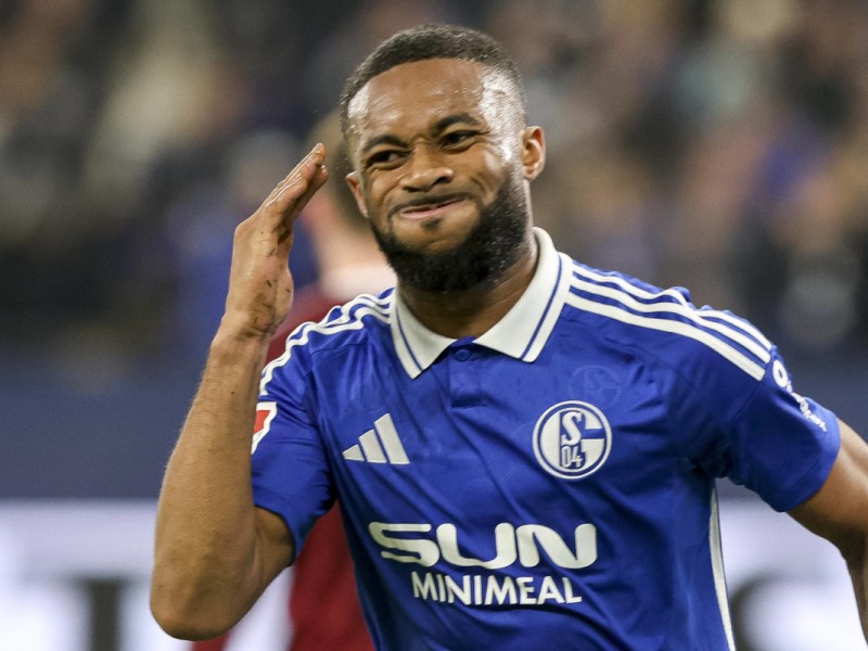 FC Schalke 04: Jubel bei Moussa Sylla! Entscheidung um Stürmer gefallen