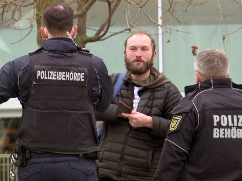 Bürgergeld: Arbeitsloser verrät seinen Trick – „Verkaufe mich beim Jobcenter als Vollidiot“