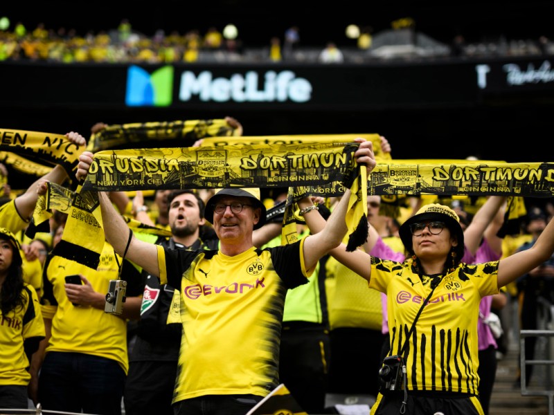 Fluminense – BVB: Nach Schrecksekunde! Star lässt Fans mit irrer Aktion staunen