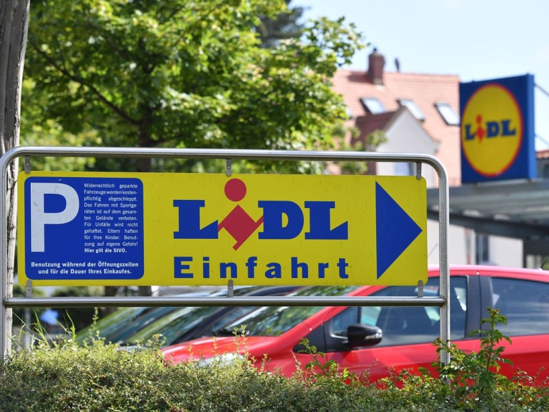 Lidl in Dortmund: Mann wird verletzt auf Parkplatz entdeckt – unglaublich, was er dann erzählt