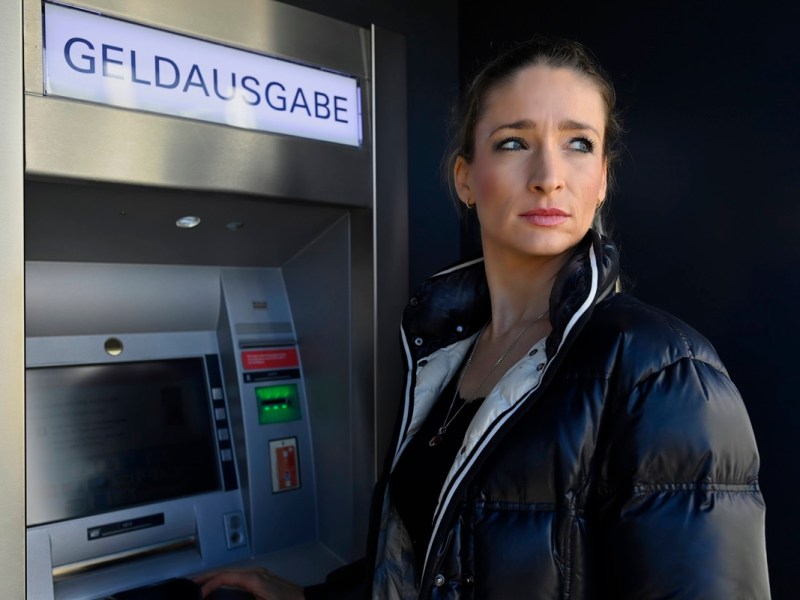 Deutsche Bank, Sparkasse und Co.: Regierung will sich Geld von unseren Konten holen – es geht um Milliarden