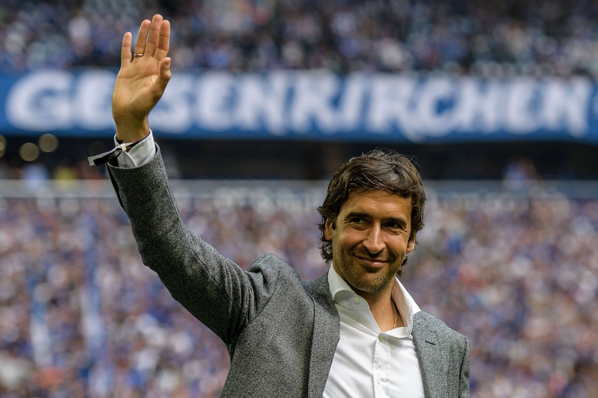 Ex-Schalke-Star-vor-neuer-Aufgabe-Raul-bald-HIER-an-der-Seitenlinie-