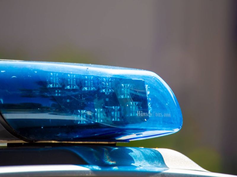 SEK-Einsatz! Mann aus NRW verschanzt sich mit Machete – plötzlich knallt es heftig