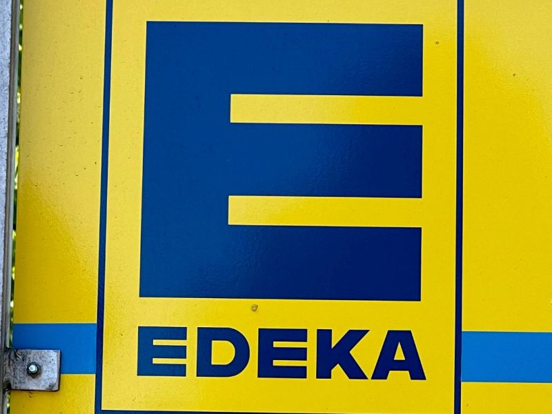 Edeka, Rewe und Co.: Kunde will Nudeln kaufen – dann geht plötzlich diese Warnung um