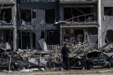 Israel und Iran greifen sich weiterhin gegenseitig an. Derweil droht der israelische Außenminister der libanesischen Hisbollah mit ihrer Auslöschung.